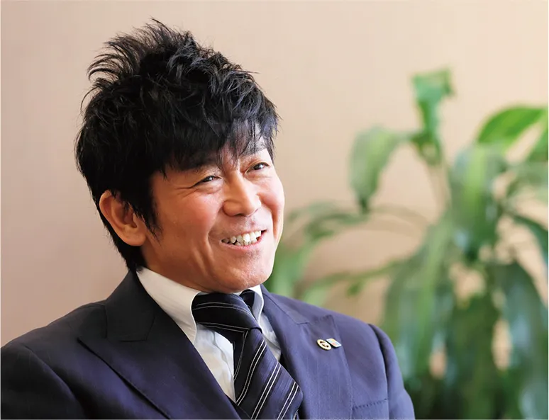 代表取締役 秀典